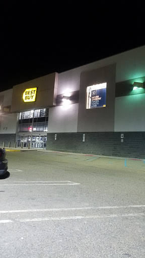Electronics Store «Best Buy», reviews and photos, 1 Garden State Plaza Blvd, Paramus, NJ 07652, USA
