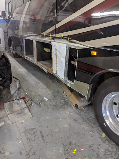 Auto Body Shop «Flatline Collision Ltd», reviews and photos, 11470 Hawke Rd # 19, Columbia Station, OH 44028, USA