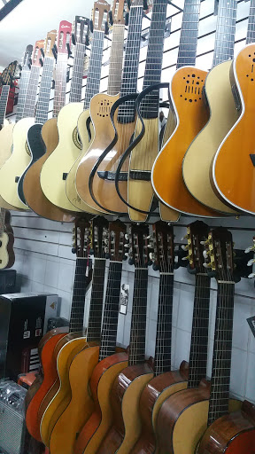 Tienda de guitarras Ayacucho