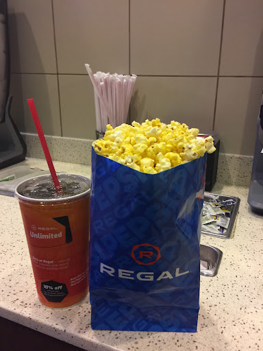 Movie Theater «Regal Cinemas Pavilion 14 & RPX», reviews and photos, 5547 S Williamson Blvd, Port Orange, FL 32128, USA