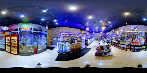 Vaporizer Store «Zee Vapor and Tobacco», reviews and photos, 6325 Dempster St, Morton Grove, IL 60053, USA