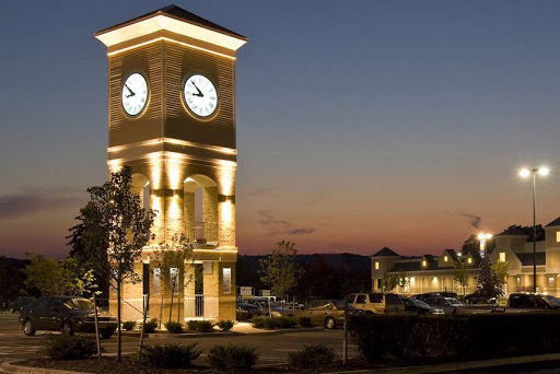 Shopping Mall «Southbury Plaza Shopping Center», reviews and photos, 100 Main St N, Southbury, CT 06488, USA