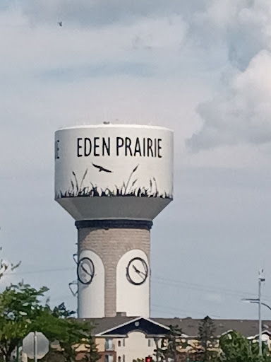 Shoe Store «DSW Designer Shoe Warehouse», reviews and photos, 8251 Flying Cloud Dr #1150, Eden Prairie, MN 55344, USA