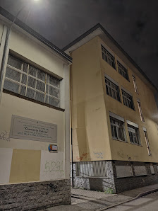 Liceo delle Scienze Umane Clemente Rebora Via Piero della Francesca, 20017 Rho MI, Italia