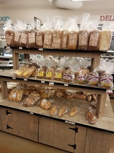 Grocery Store «Bow Street Market», reviews and photos, 79 Bow St, Freeport, ME 04032, USA