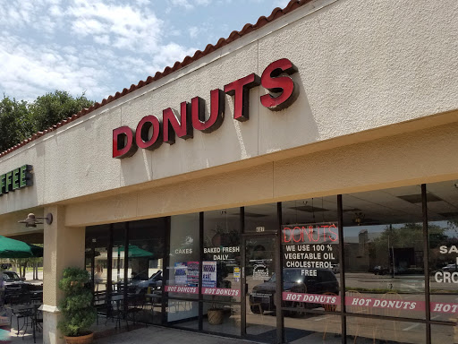 Hot Donuts, 6859 Arapaho Rd #607, Dallas, TX 75248, USA, 