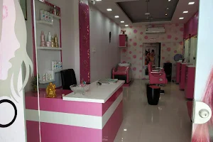 Blossom Beauty Salon image