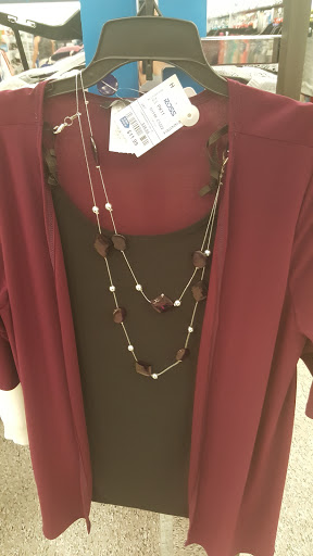 Clothing Store «Ross Dress for Less», reviews and photos, 21605 Village Lakes Shopping Center Dr, Land O Lakes, FL 34639, USA