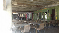 Atmosphère du Restaurant français Café-Restaurant Llobet à Camon - n°8