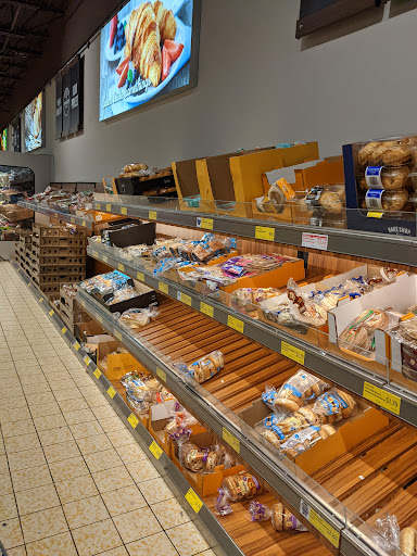 Supermarket «ALDI», reviews and photos, 4222 W Gate City Blvd, Greensboro, NC 27407, USA