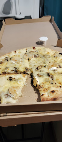 Plats et boissons du Pizzas à emporter Les Cigognes du Bitoulet à Lamalou-les-Bains - n°7