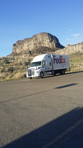 Shipping Company «FedEx Custom Critical, Inc.», reviews and photos, 1475 Boettler Rd, Uniontown, OH 44685, USA