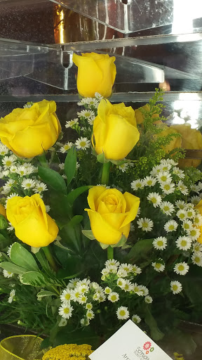 Grocery Store «Schnucks», reviews and photos, 2222 Troy Rd, Edwardsville, IL 62025, USA