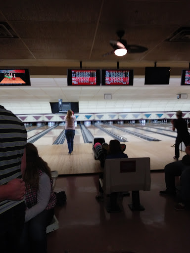 Bowling Alley «Trindle Bowl», reviews and photos, 4695 E Trindle Rd, Mechanicsburg, PA 17050, USA