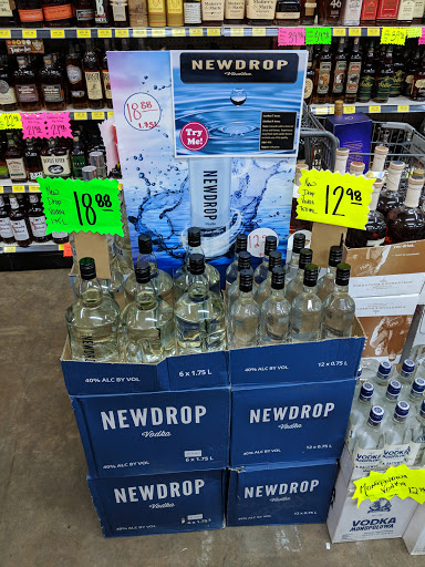 Liquor Store «Liquor Warehouse», reviews and photos, 2125 E Division St, Arlington, TX 76011, USA