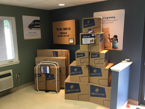 Moving and Storage Service «Space Mart Self-Storage», reviews and photos, 376 Berlin Cross Keys Rd, Sicklerville, NJ 08081, USA