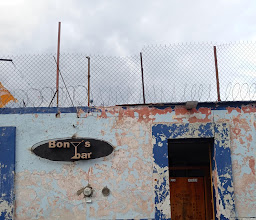 Bonys bar photo