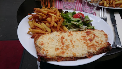Navy Pub à Paris