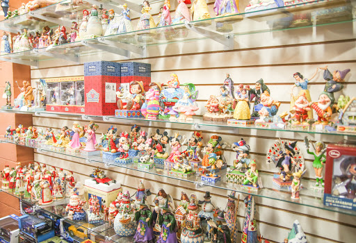 Collectibles Store «Fantastic Collectibles», reviews and photos, 162 W Center St, Manteca, CA 95336, USA