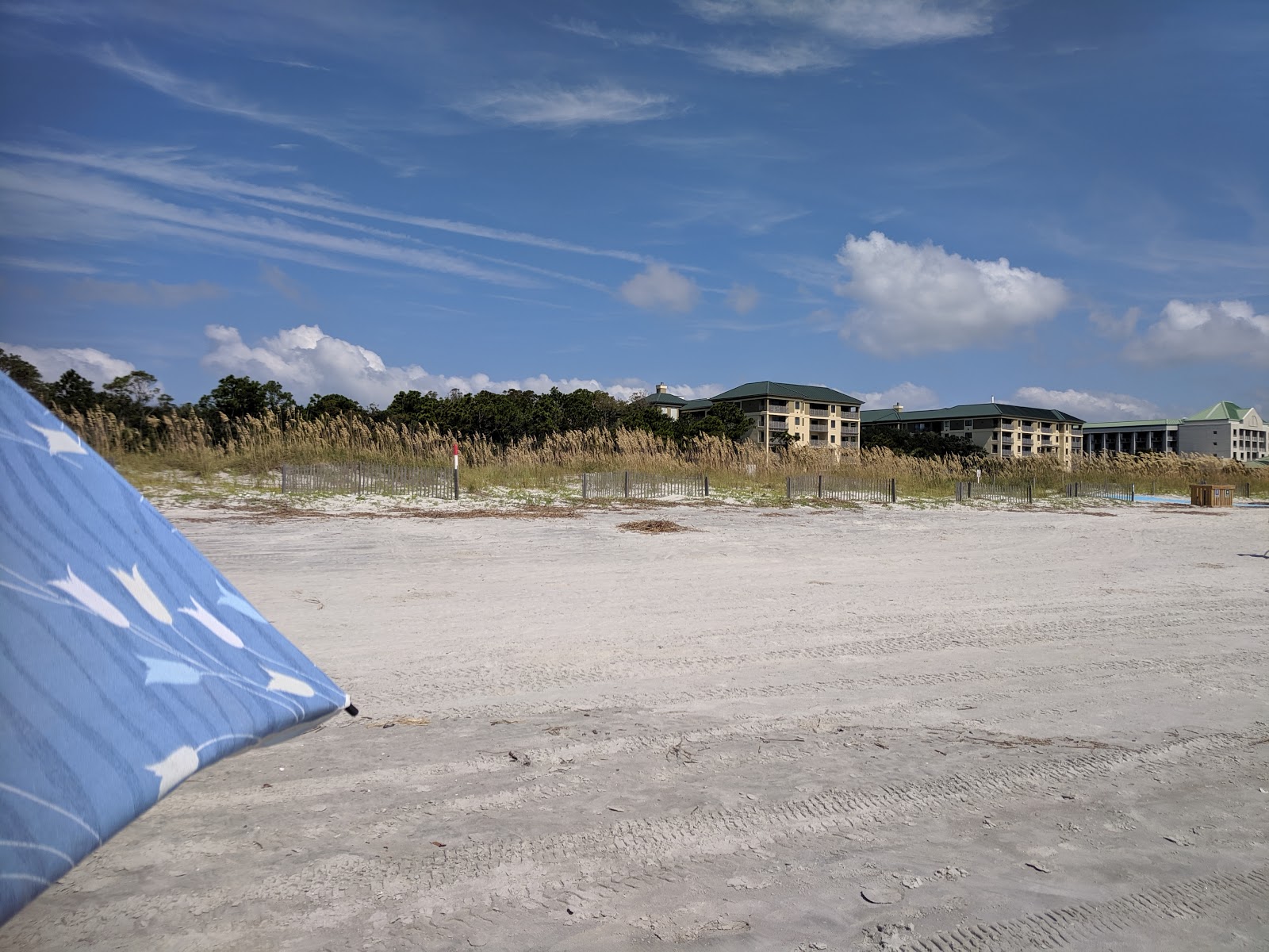 Photo de Islanders beach avec droit et long