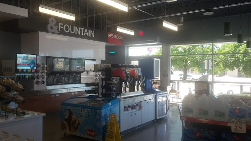 Convenience Store «Kum & Go», reviews and photos, 1605 E Kearney St, Springfield, MO 65803, USA