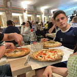 Photo n°3 de l'avis de Torto. fait le 29/06/2023 à 20:55 sur le  Pizzeria Gaetano Genovesi à Naples
