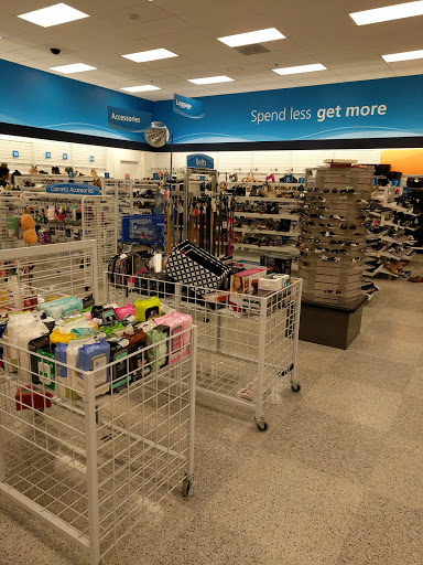 Clothing Store «Ross Dress for Less», reviews and photos, 3129 Market Center Drive, Morrisville, NC 27560, USA