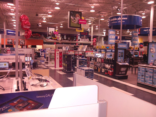 Electronics Store «Best Buy», reviews and photos, 19555 W Bluemound Rd, Brookfield, WI 53045, USA