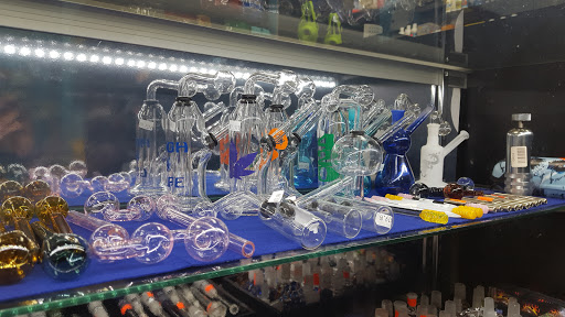 Vaporizer Store «PINEAPPLE XPRESS SMOKE SHOP», reviews and photos, 888 Pleasant Hill Rd, Lilburn, GA 30047, USA