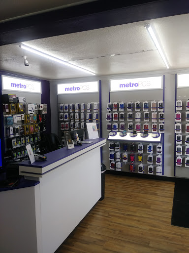 Cell Phone Store «MetroPCS Authorized Dealer», reviews and photos, 504 N Dixie Fwy, New Smyrna Beach, FL 32168, USA
