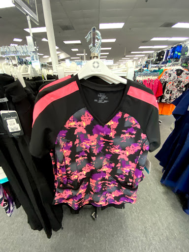 Uniform Store «Scrub Pro Uniforms & Gallo Clothing», reviews and photos, 78 Mountain Rd, Glen Burnie, MD 21060, USA