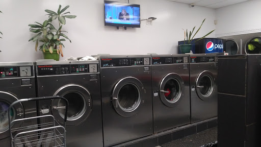 Laundromat «E Z Laundry», reviews and photos, 447 Smith St, Perth Amboy, NJ 08861, USA