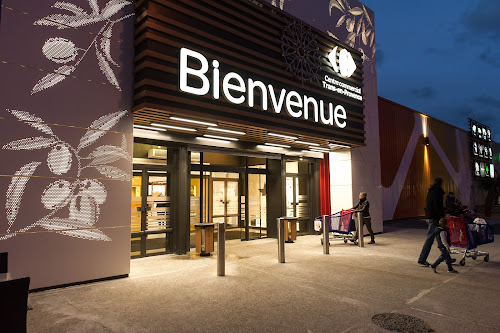 Centre commercial Carrefour Trans-en-Provence à Trans-en-Provence