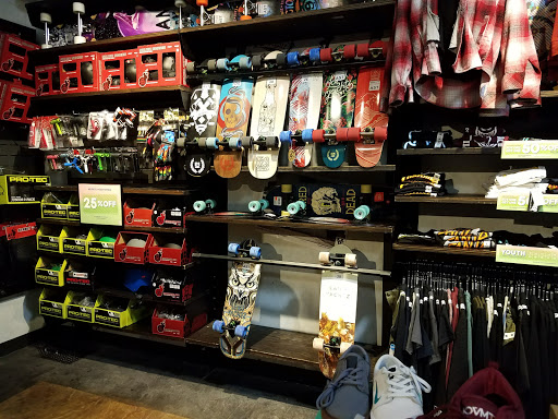 Clothing Store «Zumiez», reviews and photos, 27001 US Hwy 19 N #2062, Clearwater, FL 33761, USA