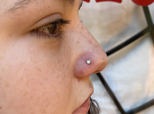 Body Piercing Shop «Immortal Art Tattoo & Body Piercing : Scottsdale», reviews and photos, 10255 N Scottsdale Rd #1, Paradise Valley, AZ 85253, USA