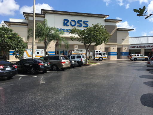 Shopping Mall «Tower Shops», reviews and photos, 1904 S University Dr, Davie, FL 33324, USA