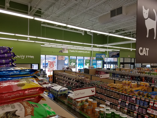 Pet Supply Store «Pet Supplies Plus», reviews and photos, 955 Co Rd E East #100, Vadnais Heights, MN 55127, USA