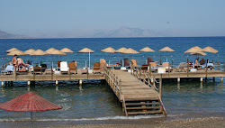 Foto von Karadag beach mit kleine bucht