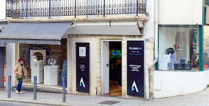 Photo n°4 de Access Images 64 - Revendeur Multimarques Premium, Devialet, Samsung, Bose Pro... à Biarritz ()