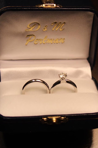 Jeweler «D & M Perlman Fine Jewelry and Gifts», reviews and photos, 740 S 8th St, West Dundee, IL 60118, USA