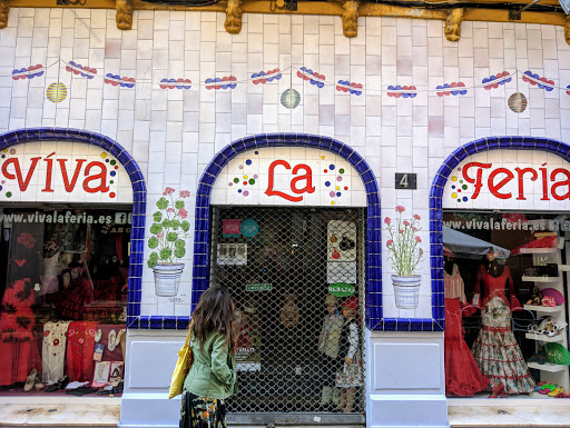 Viva La Feria - Moda Flamenca En Málaga.           Trajes De Flamenca.           Zapatos Flamencos