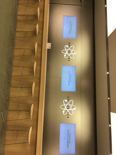 Computer Store «Apple Cherry Hill», reviews and photos, 2000 NJ-38, Cherry Hill, NJ 08002, USA