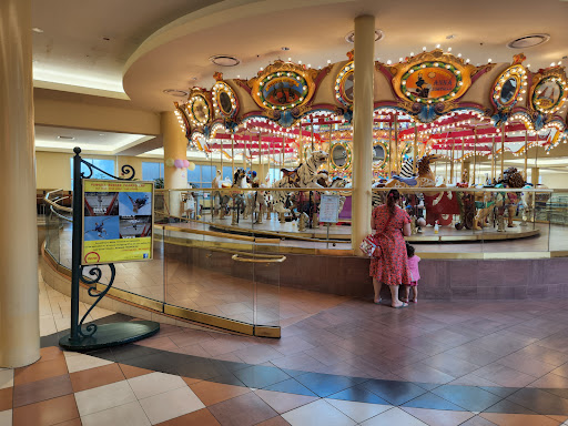 Shopping Mall «The Shoppes at Buckland Hills», reviews and photos, 194 Buckland Hills Dr, Manchester, CT 06042, USA