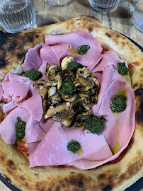 Pizza du Restaurant italien Di Voglia JEAN-JAURÈS - Brasserie Italienne & Pizzéria Napolitaine à Saint-Étienne - n°18