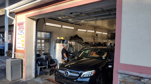 Rafael's Hand Car Wash en White Plains