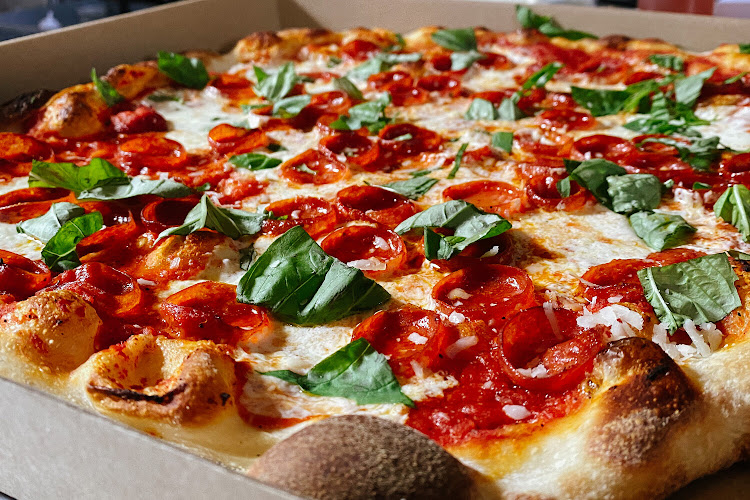 #1 best pizza place in Louisiana - Zee's Pizzeria