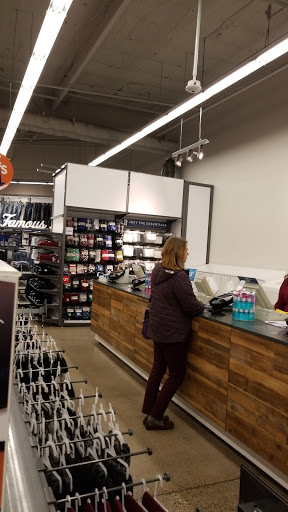 Clothing Store «Old Navy», reviews and photos, 2189 14th Ave SE, Albany, OR 97322, USA