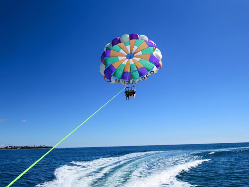 Tourist Attraction «Hampton Beach Parasail and SUP Rental», reviews and photos, 1 Ocean Blvd, Hampton, NH 03842, USA