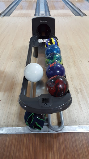Bowling Alley «Rockville Centre Lanes», reviews and photos, 100 Maple Ave, Rockville Centre, NY 11570, USA