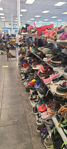 Thrift Store «Goodwill», reviews and photos